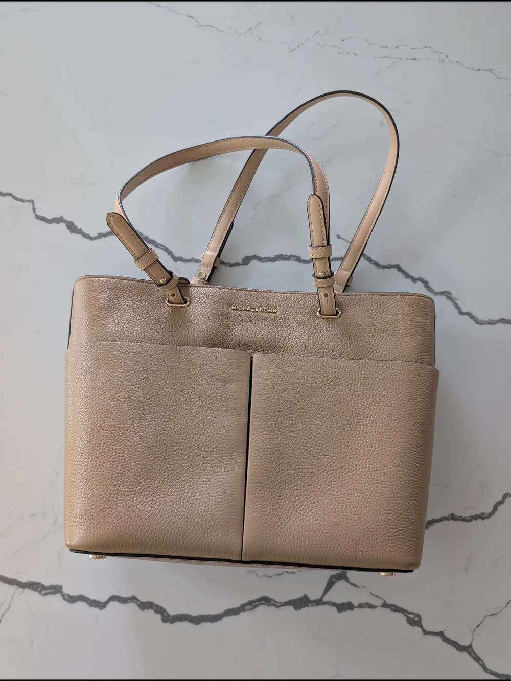 Michael Kors Bedford Medium Tote in Beige Leather - Versatile Women's Handbag